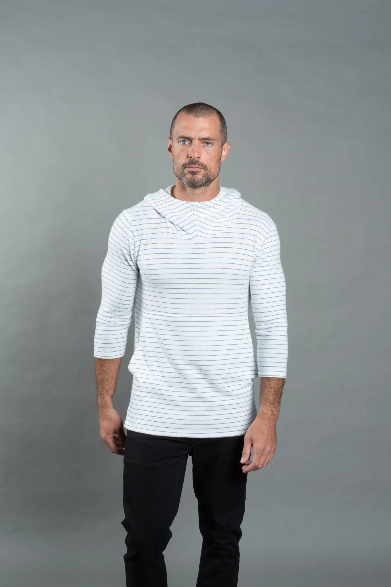 Men's 3/4 Sleeve Cowl Neck Visor Hoodie - White & Navy Thin Stripe